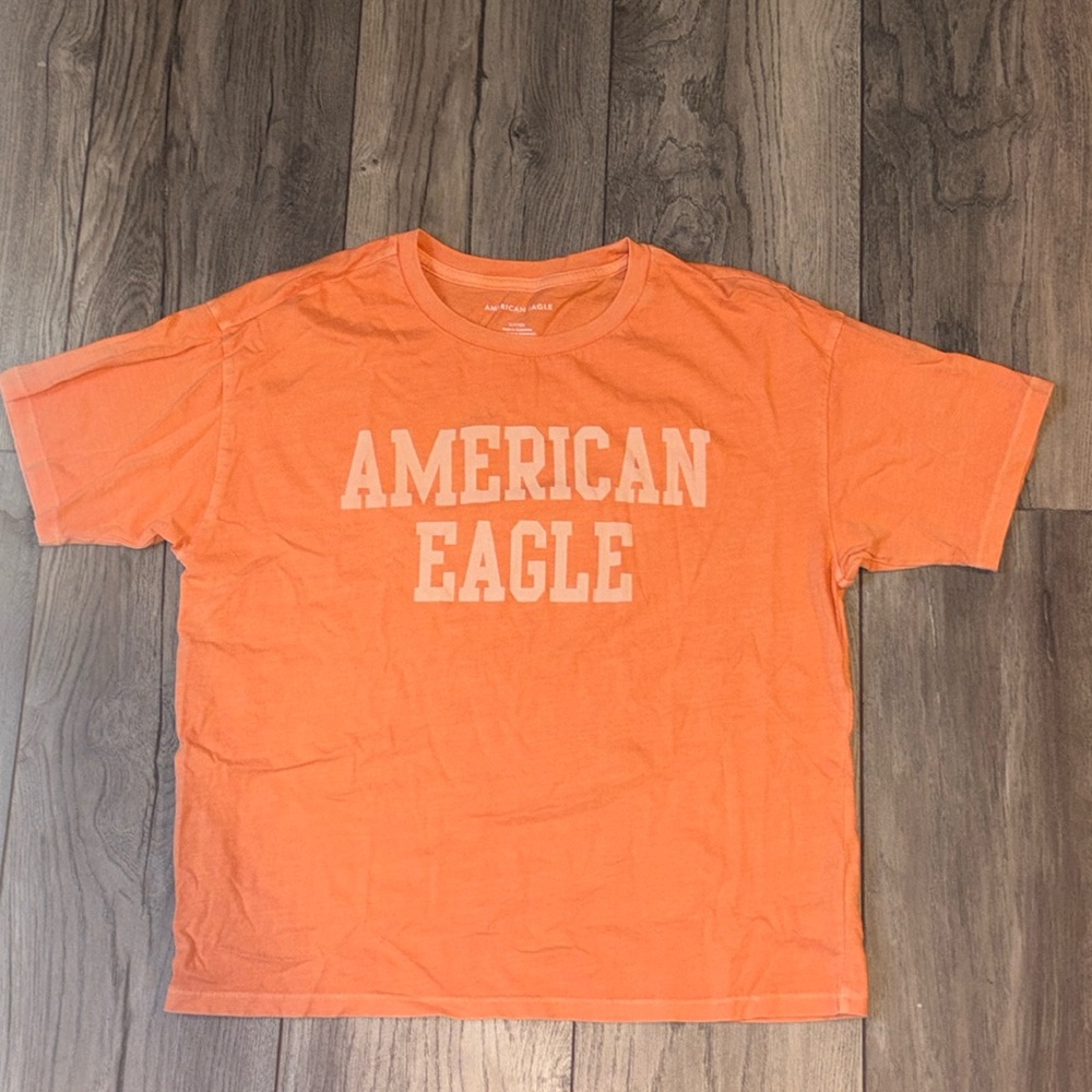 American Eagle Coral Women’s Small T shirt